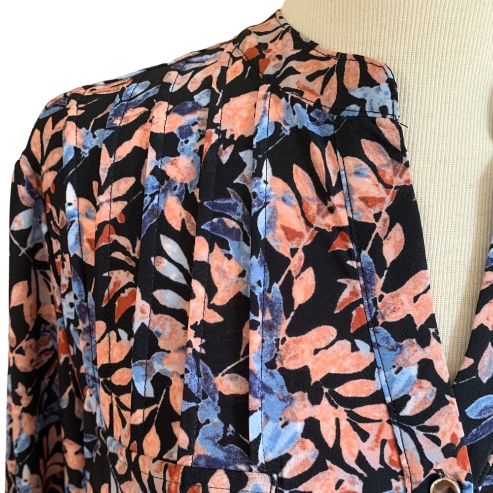 COCOMO 1X Plus Size Blue orange floral 3/4 sleeve women's Pintuck Blouse tunic - Picture 6 of 13